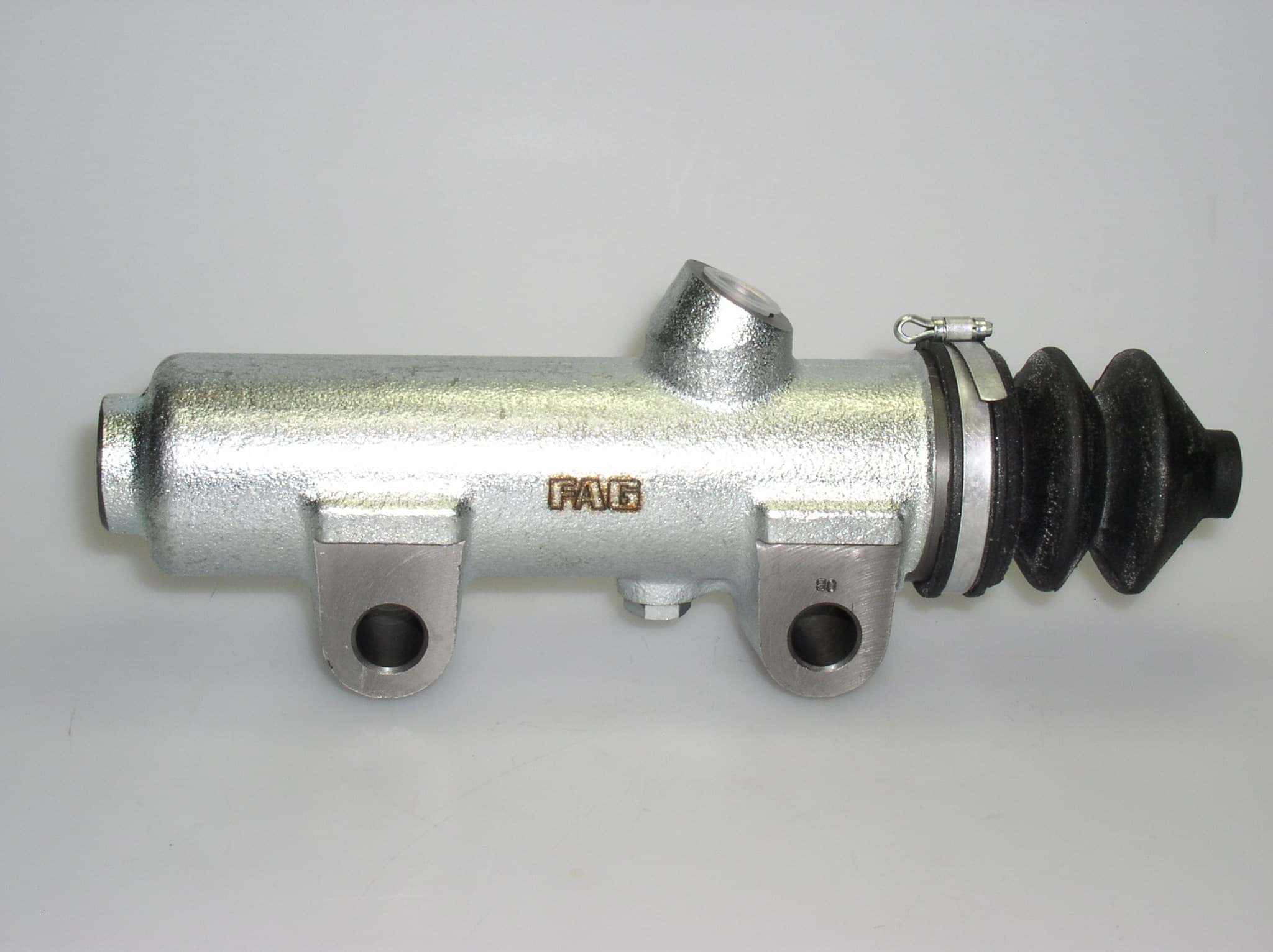 Immagine di Kupplungsgeberzylinder für IVECO TurboStar KG3105.0.1 *